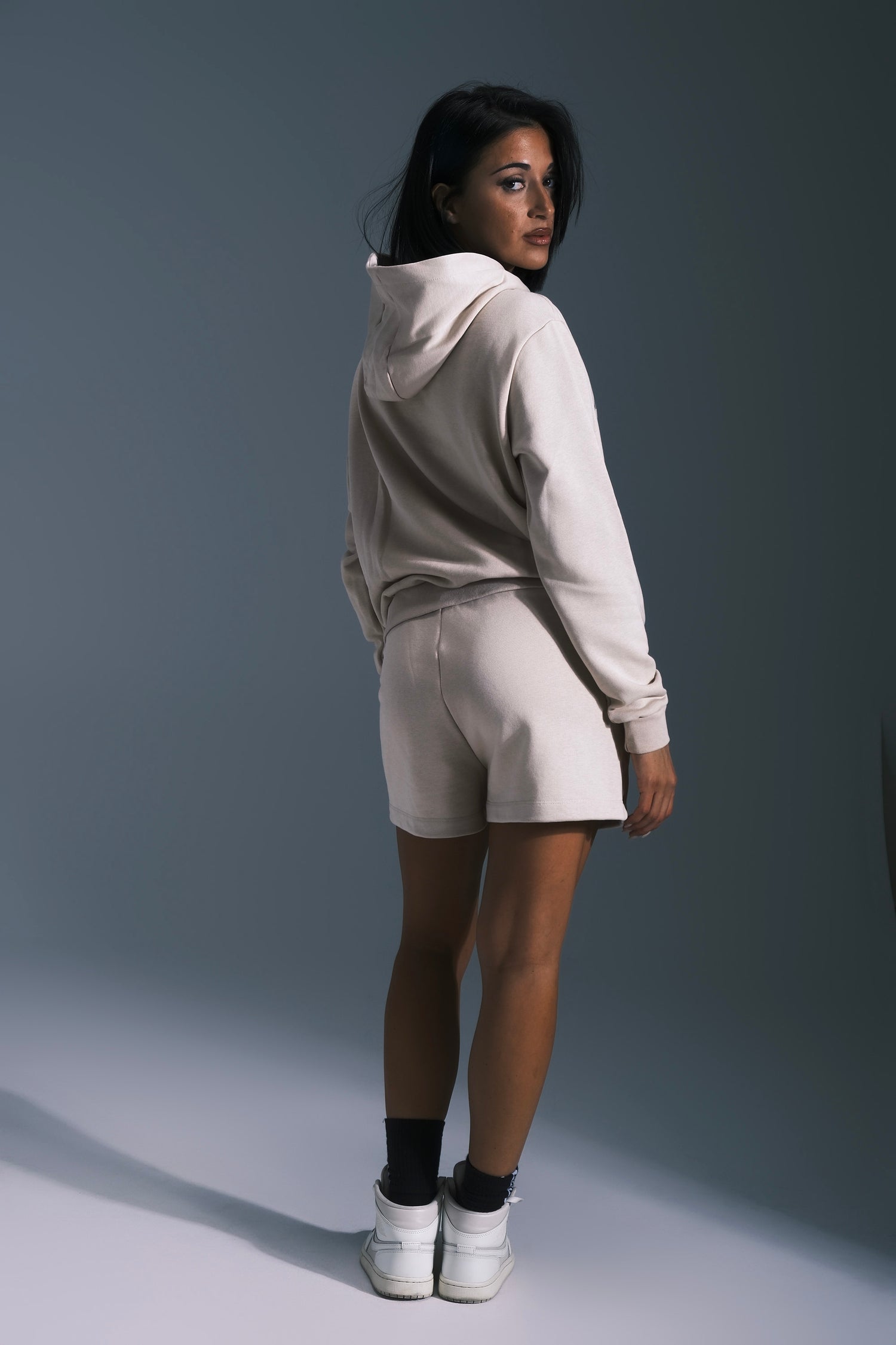 Felpa Peru' Unisex Sabbia con logo Nero