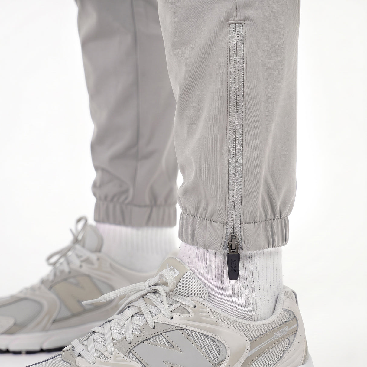 GEORGIA Grigio- Pantalone in nylon con zip alle caviglie- mid season